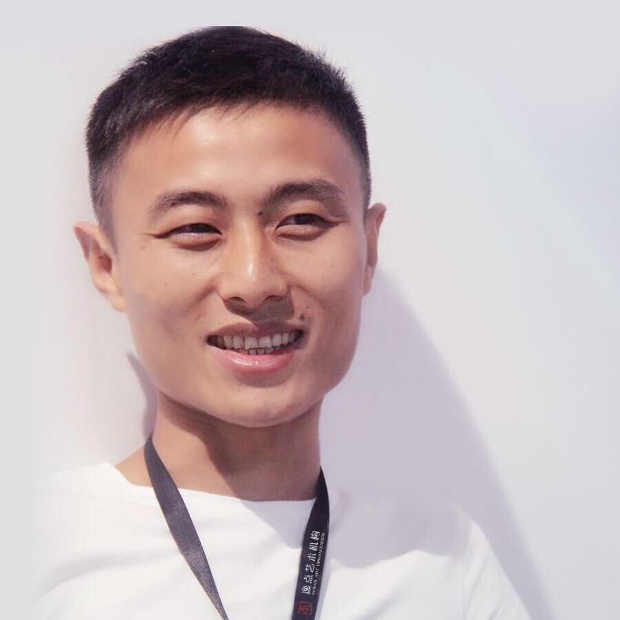 逸典拍卖&白亮