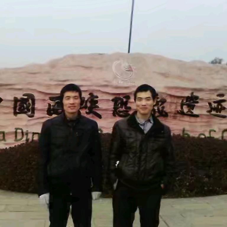 双胞胎之约(农民工小赵)