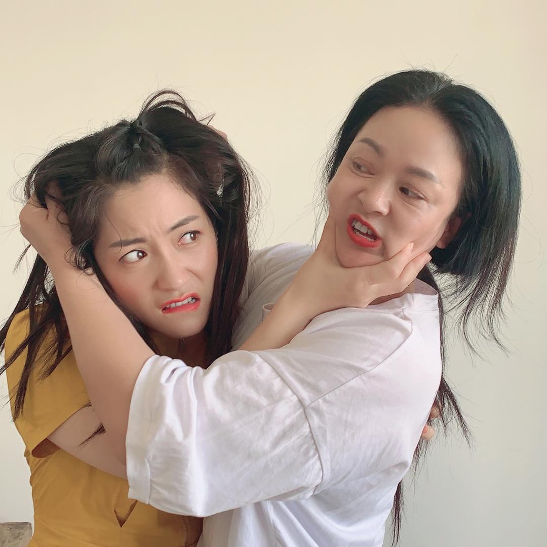 弯逗婆媳