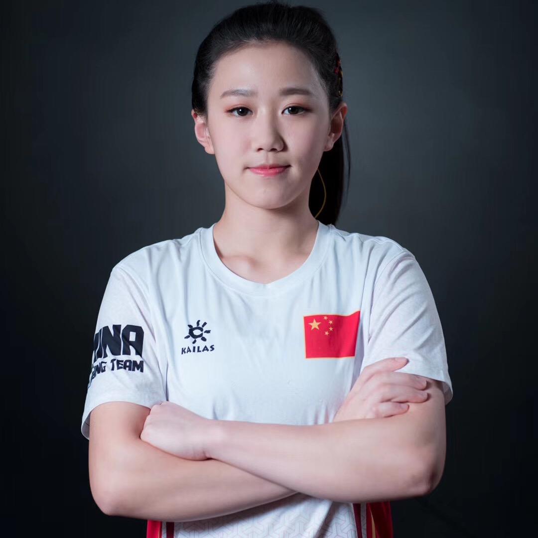 张悦彤