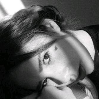 🌈🌈再浓的妆也遮不住de殇