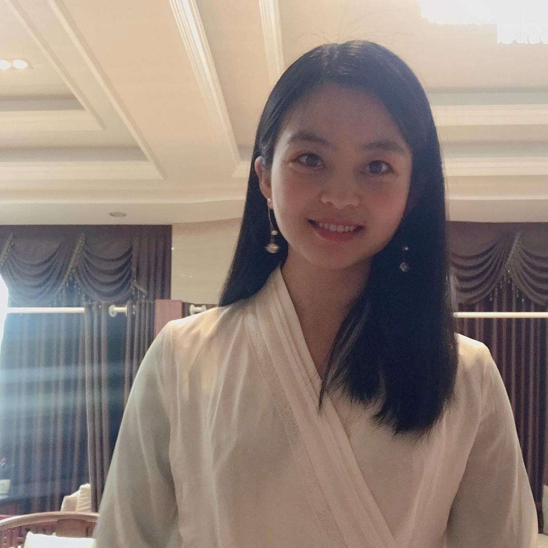 卖茶的小姐姐