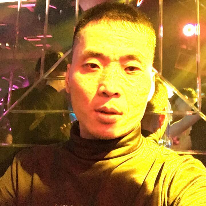小辉.-启恒装饰（系统门窗定制）