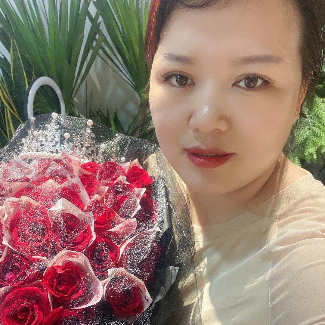 伊川县幸福花坊总店