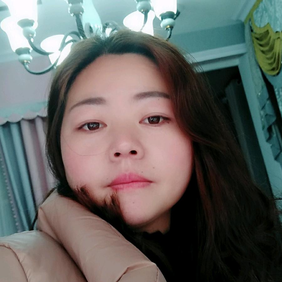 @卢集酸辣粉，秘制鸡锁骨，酱香米线……