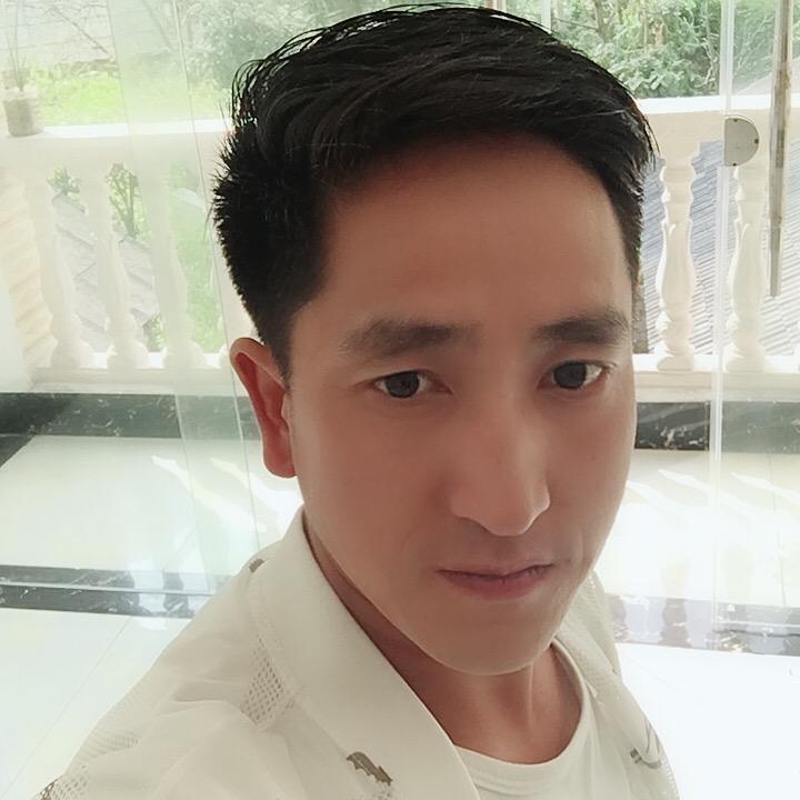 影子伴我久 孤独念我深