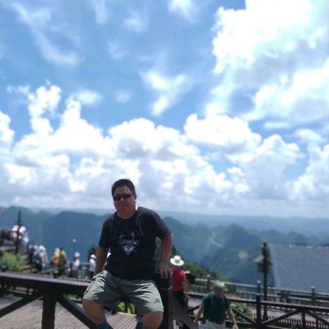 暴脾气的锤子哥