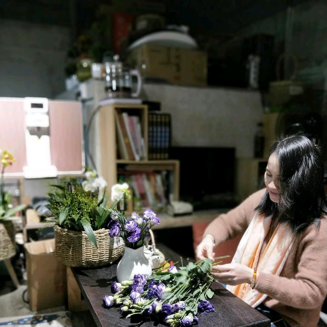 平果青丽花店阿坊