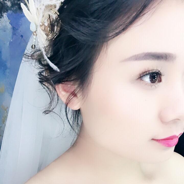 🌈爱笑的女孩
