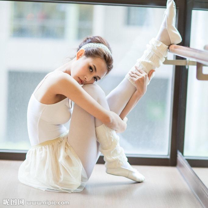 华翎舞蹈小青老师