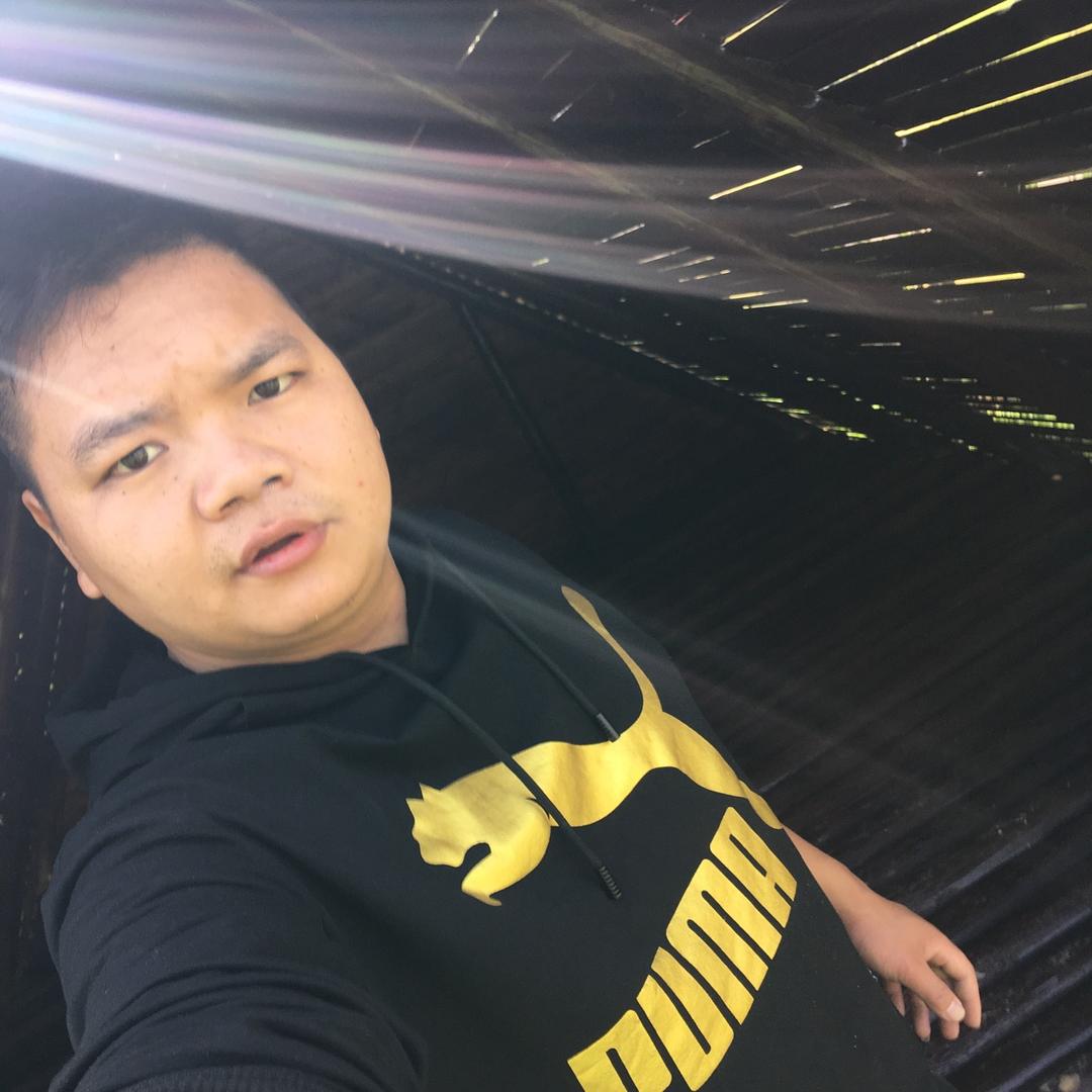 钓鱼爱好者 小胖