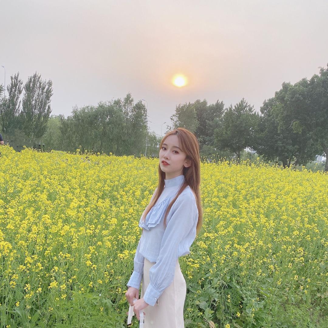 W 花姑娘