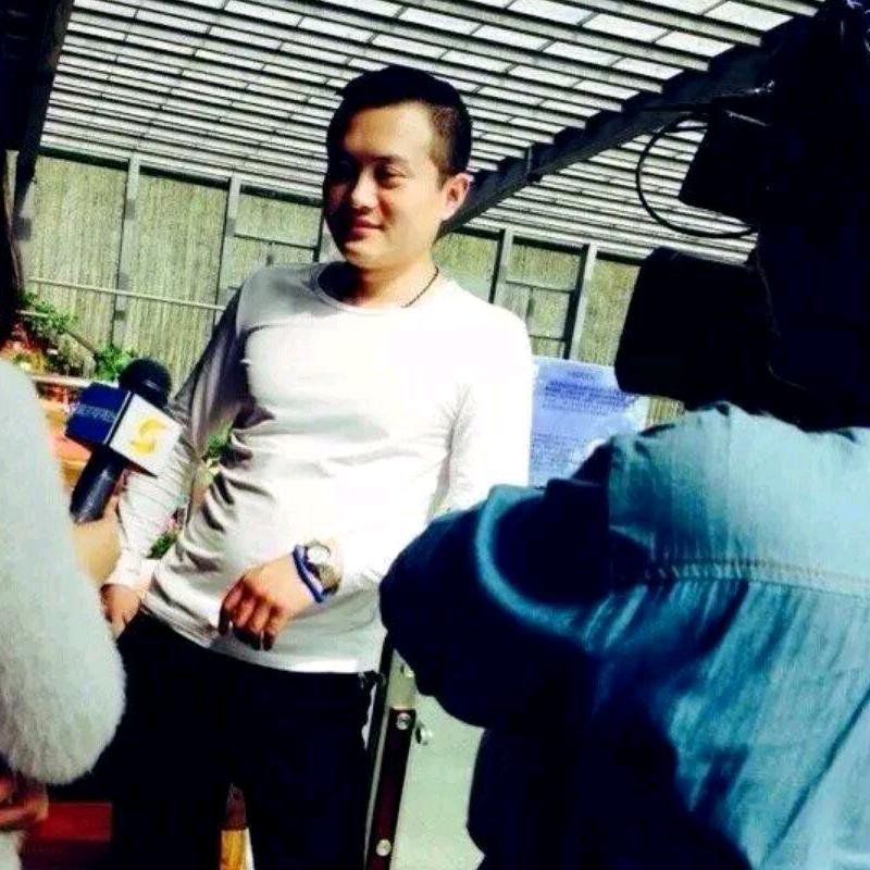 王正飞