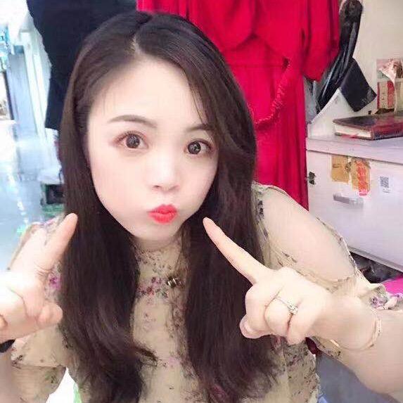 红颜女装批发