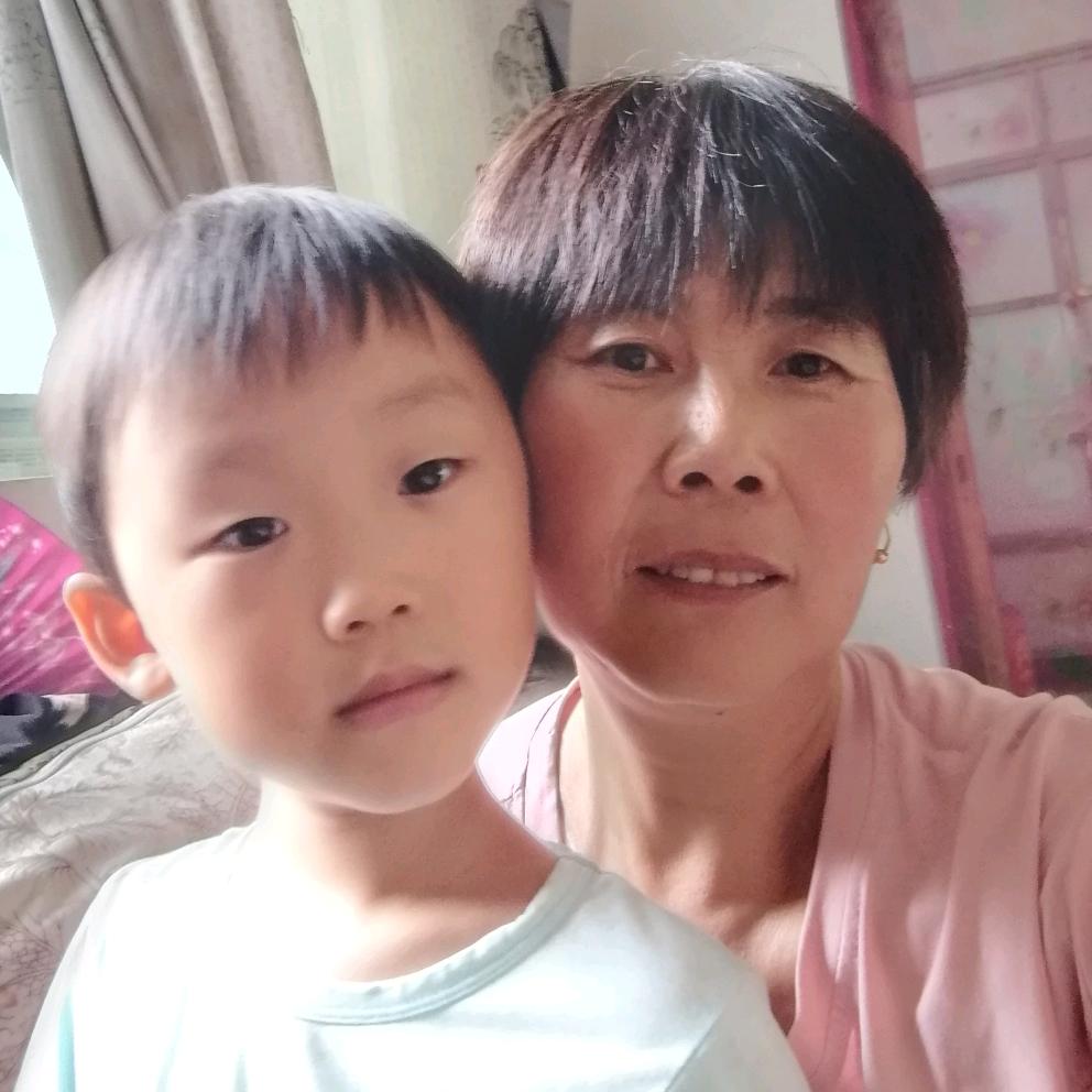 蛋蛋奶奶