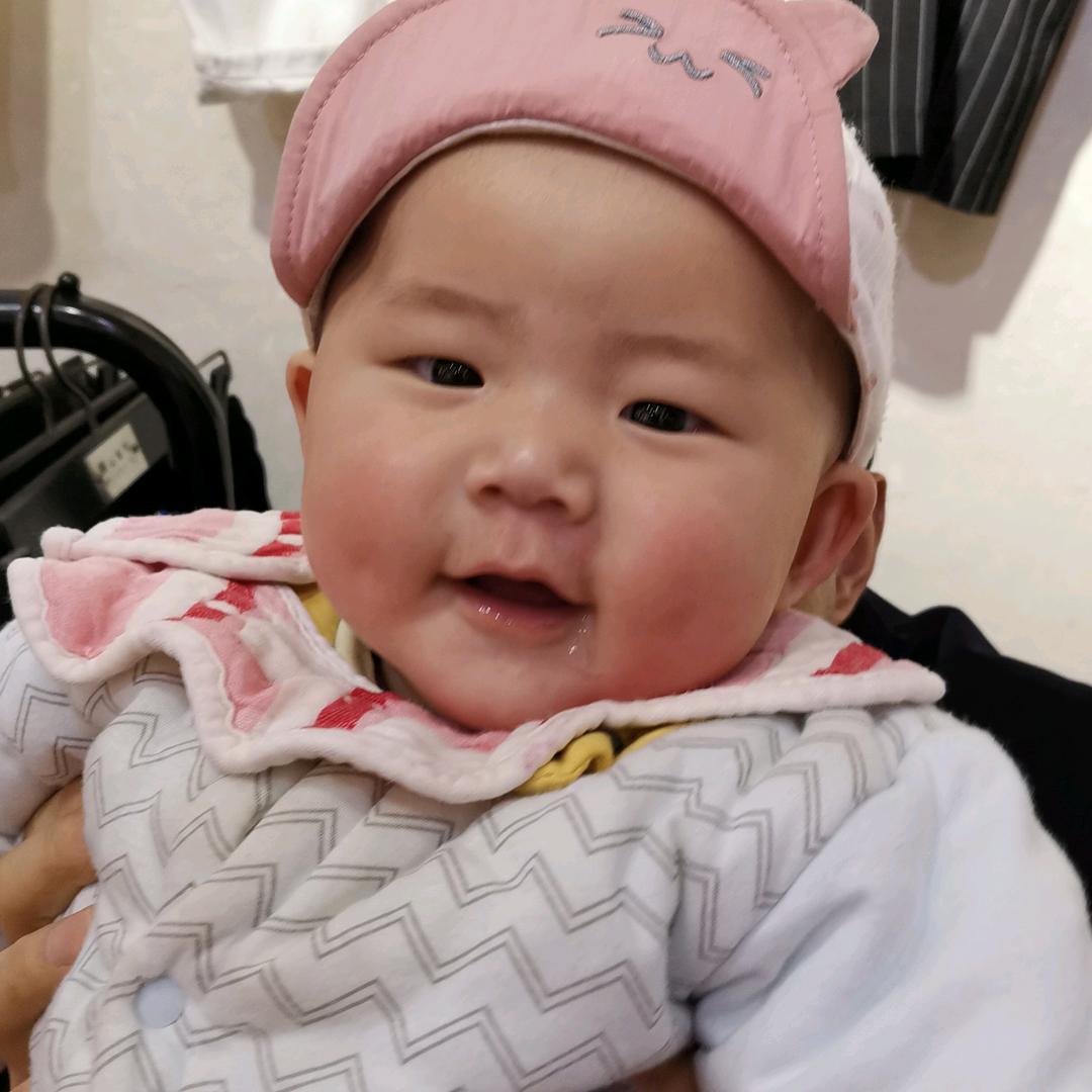 英子
