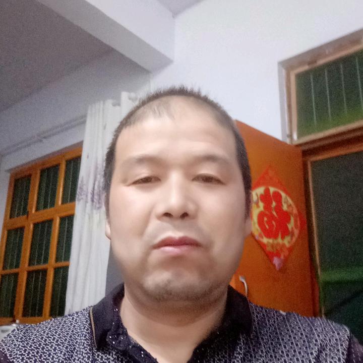 路靠自己走再苦再累永向前
