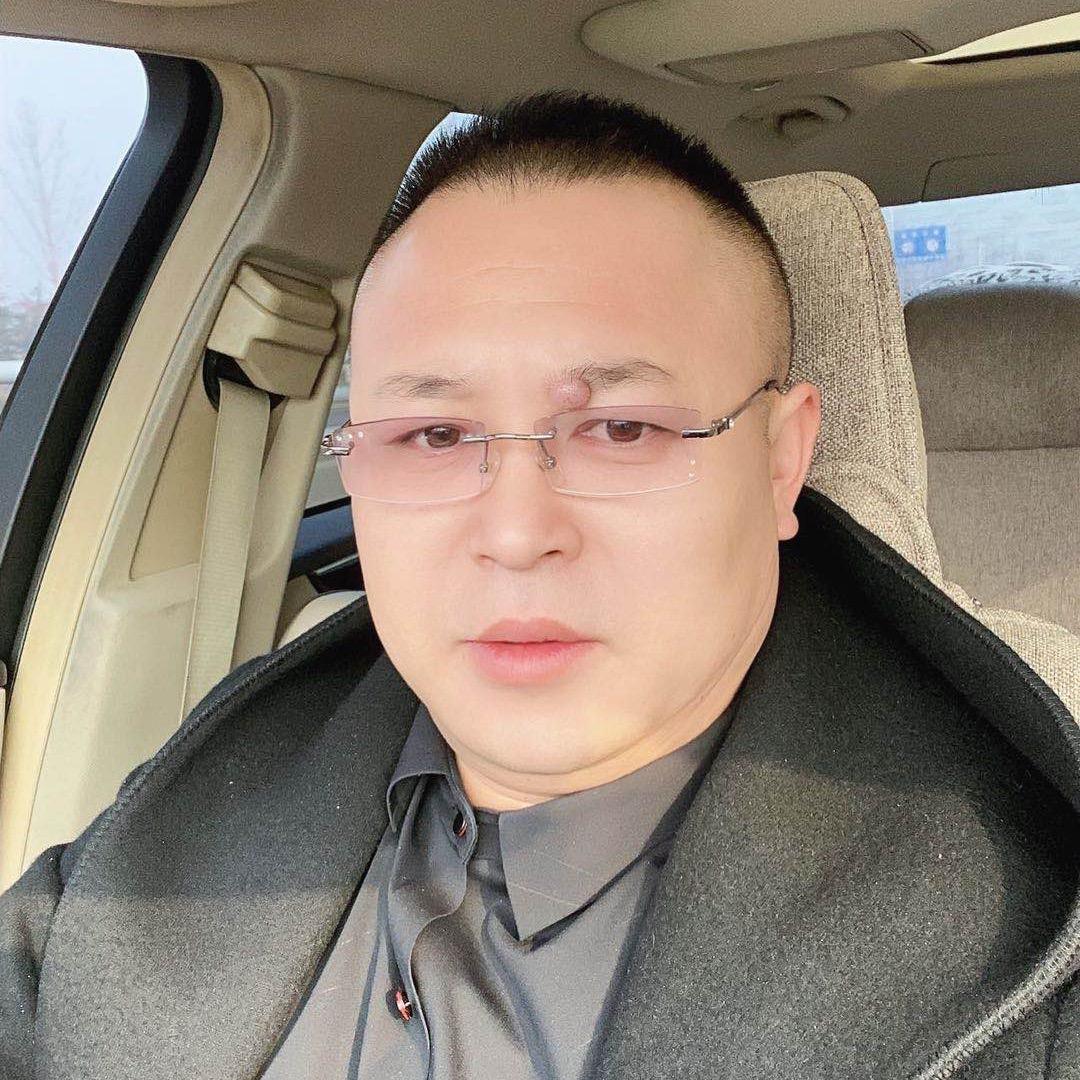 空翻速成创始人殷总教练