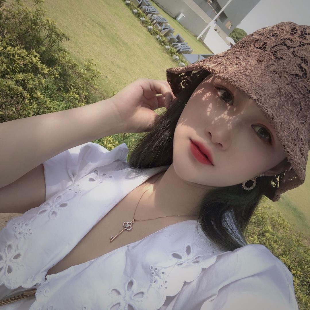 🎀L·B·Y🧚🏻‍♀️