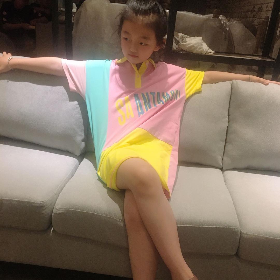 浩楊是个小妹妹