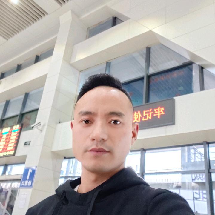 石材伦仔