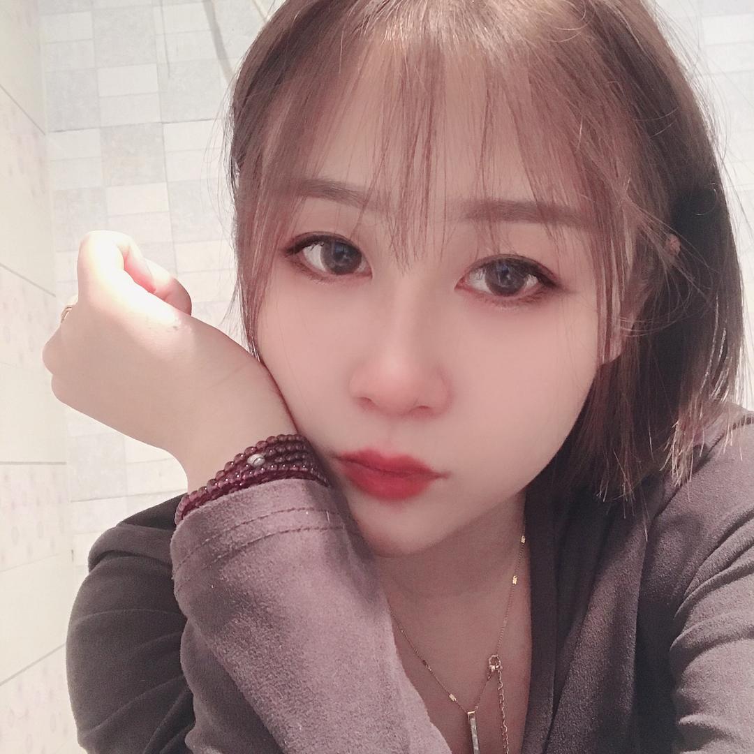 戴 密 儿
