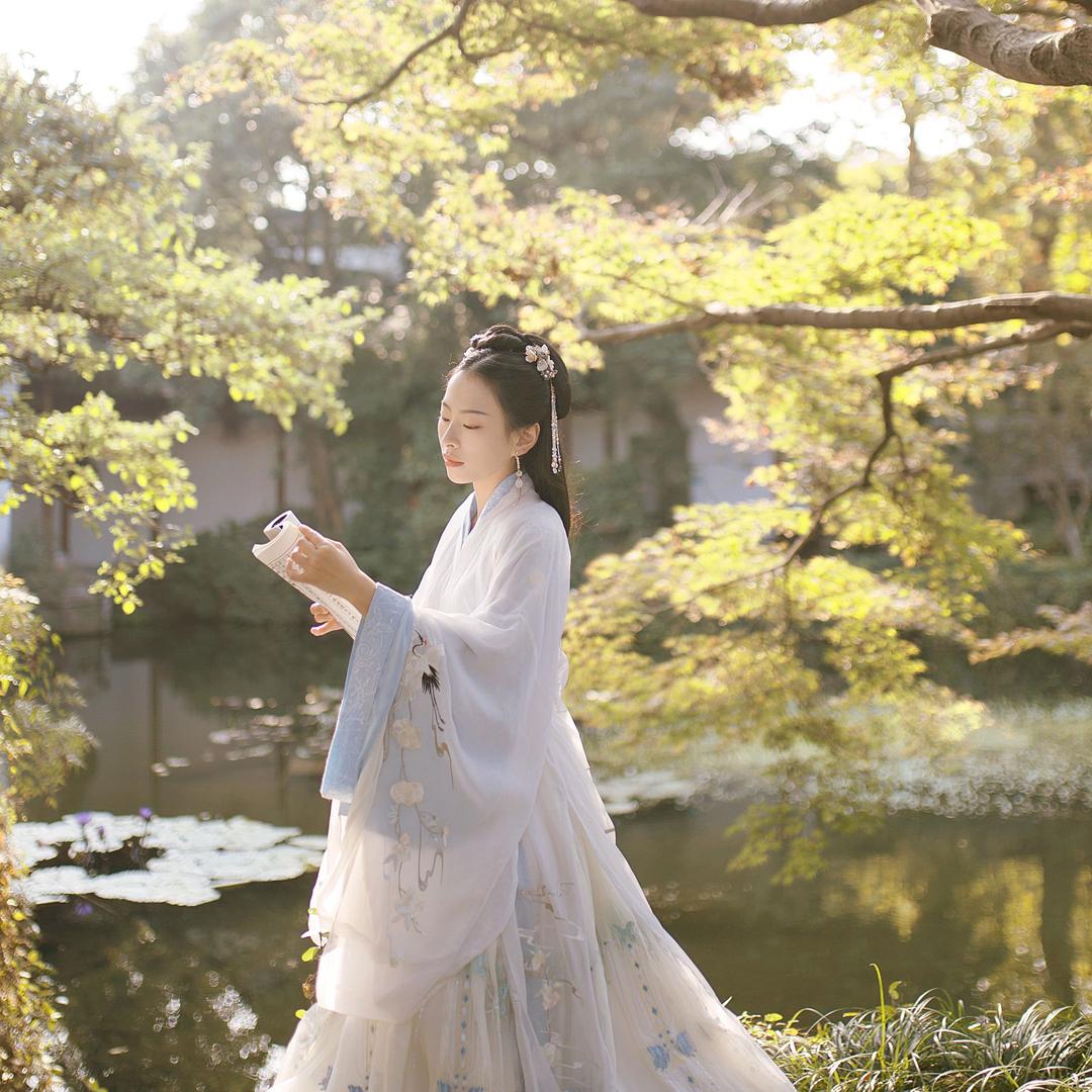 姐姐醒醒吧📷