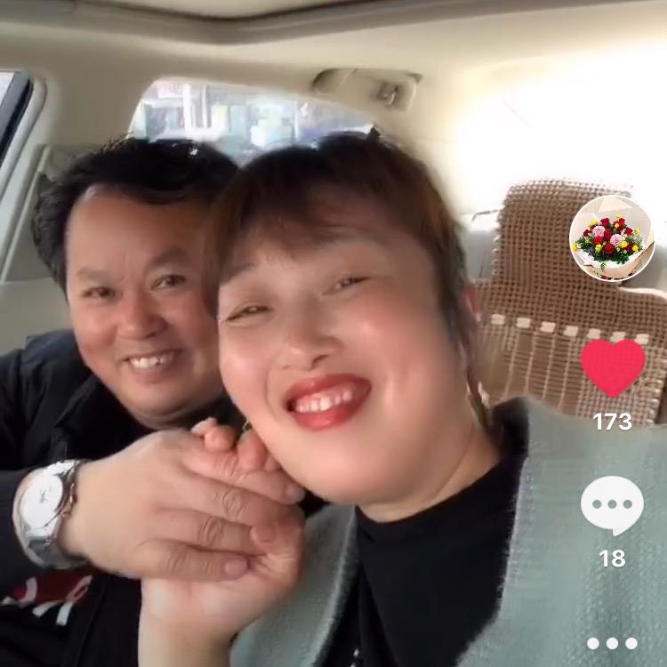 红玫瑰《东灶港阿华窗帘》《橱窗有好物》