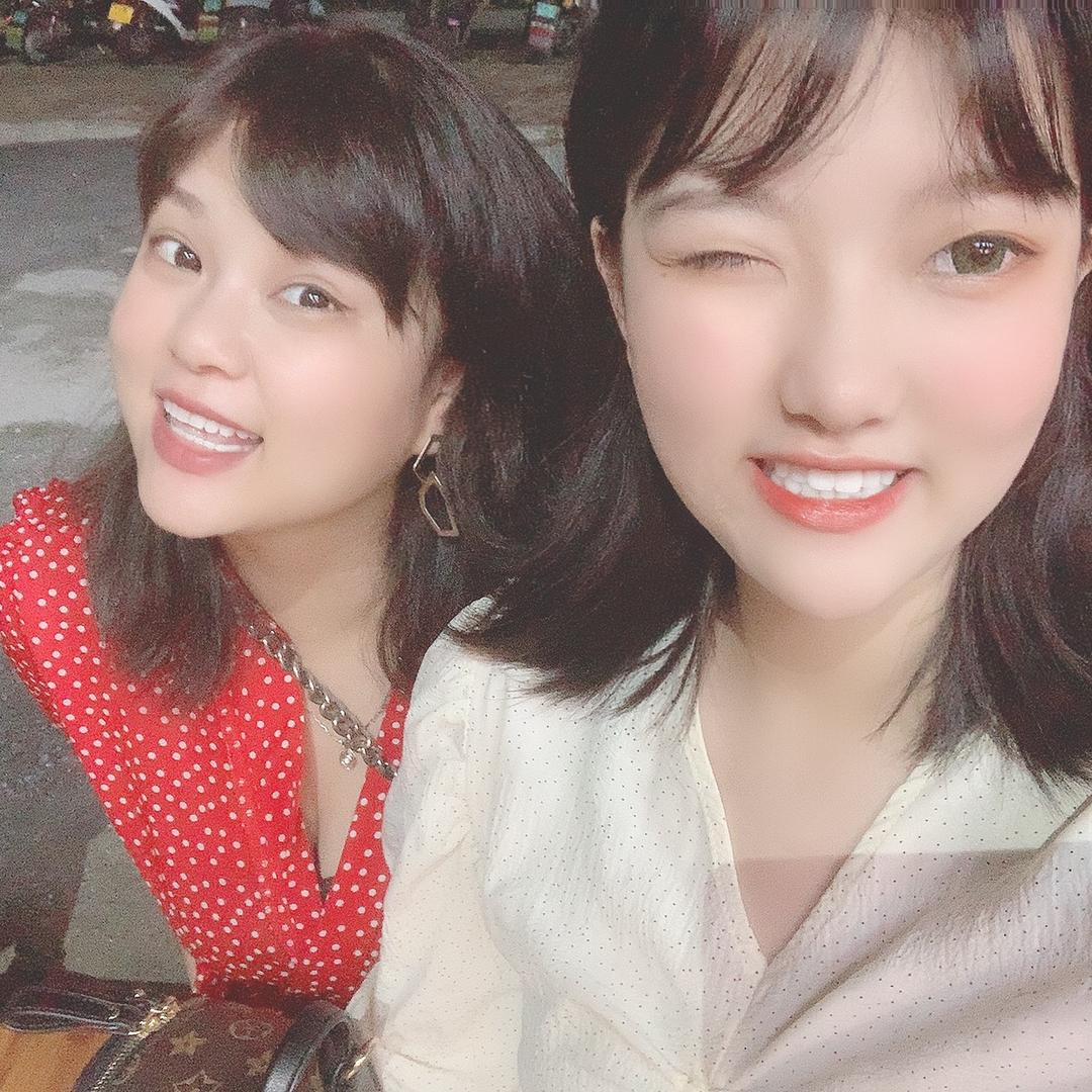 哈喽小小