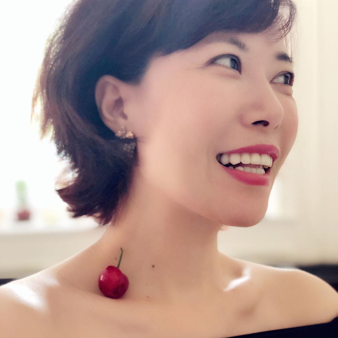 爱喝茶的影视小妹