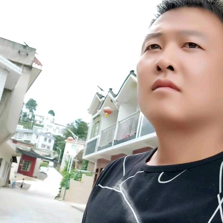 低调陈哥