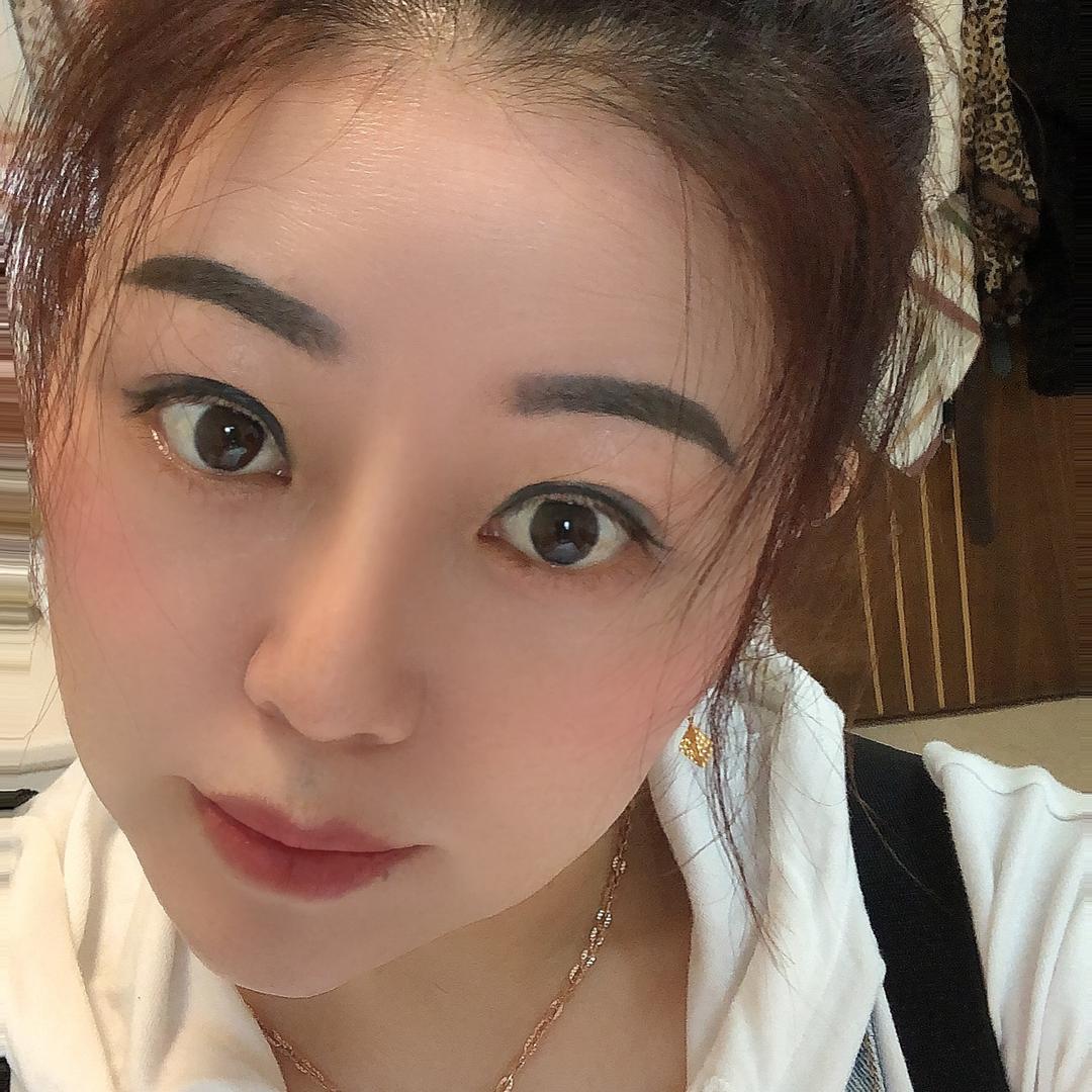 专业发型师龙女，