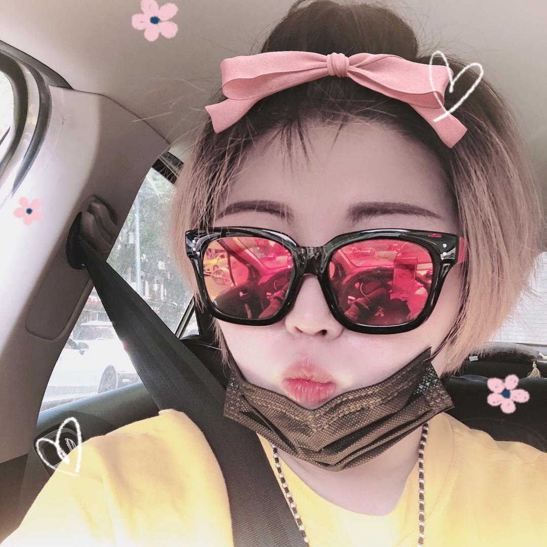 A小燕子