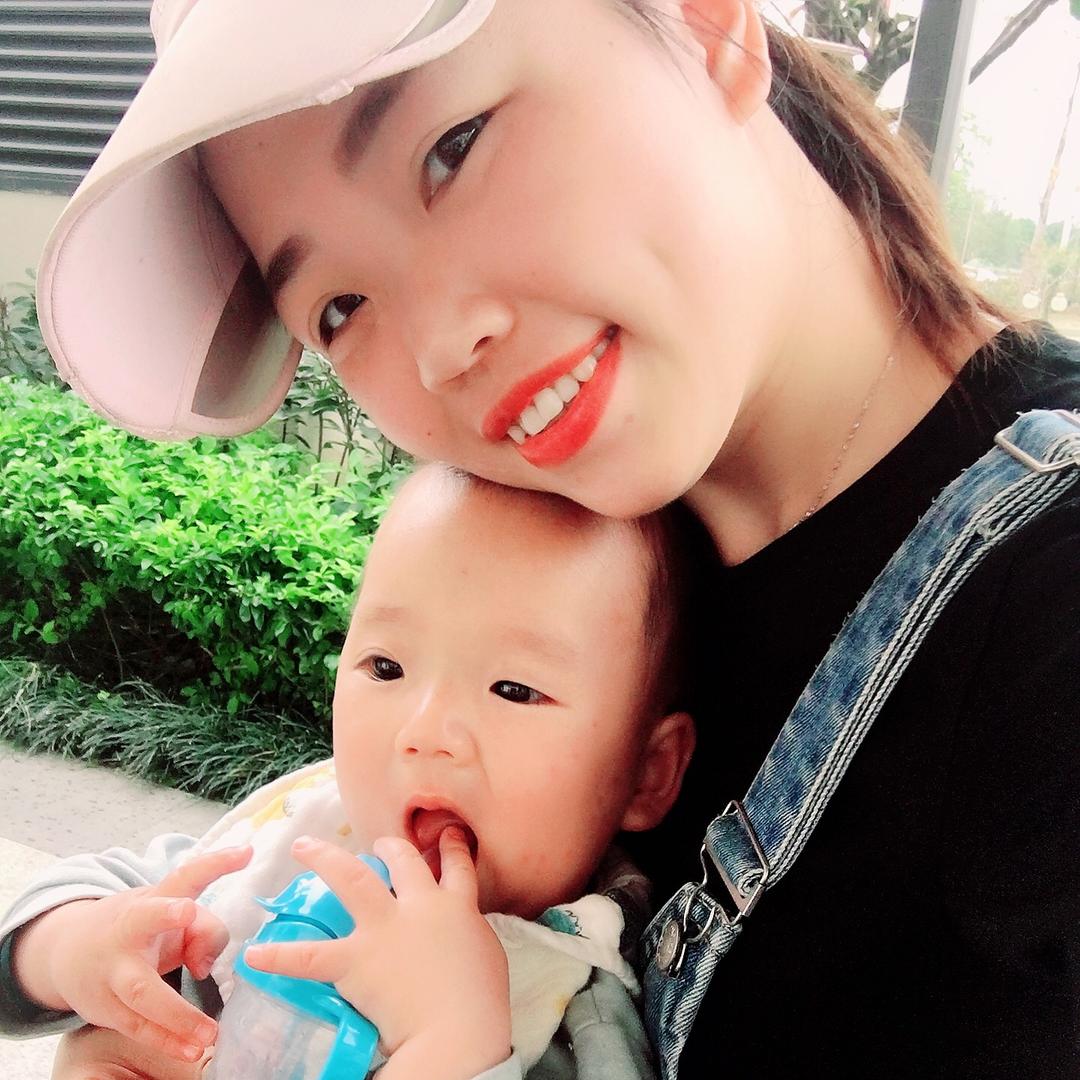 甜宝妈妈爱分享