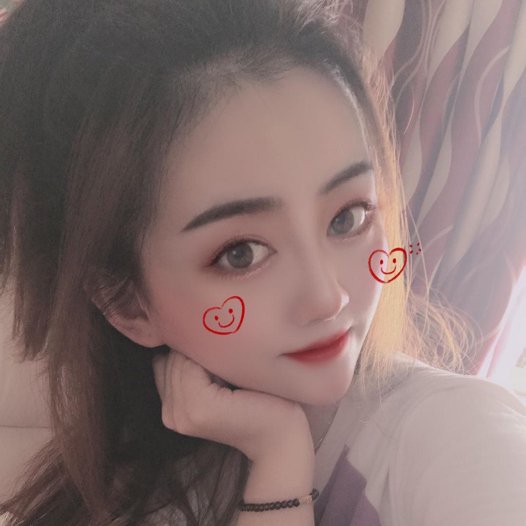 A小小萌🎀💋👑
