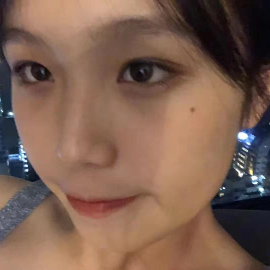 木木爱吃黄油烤面包