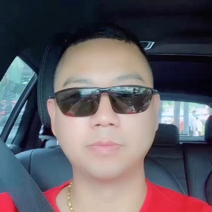 董哥