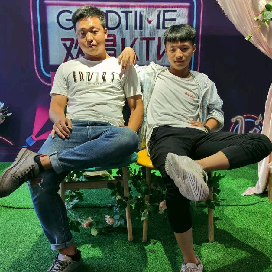 张鱼小丸子，，