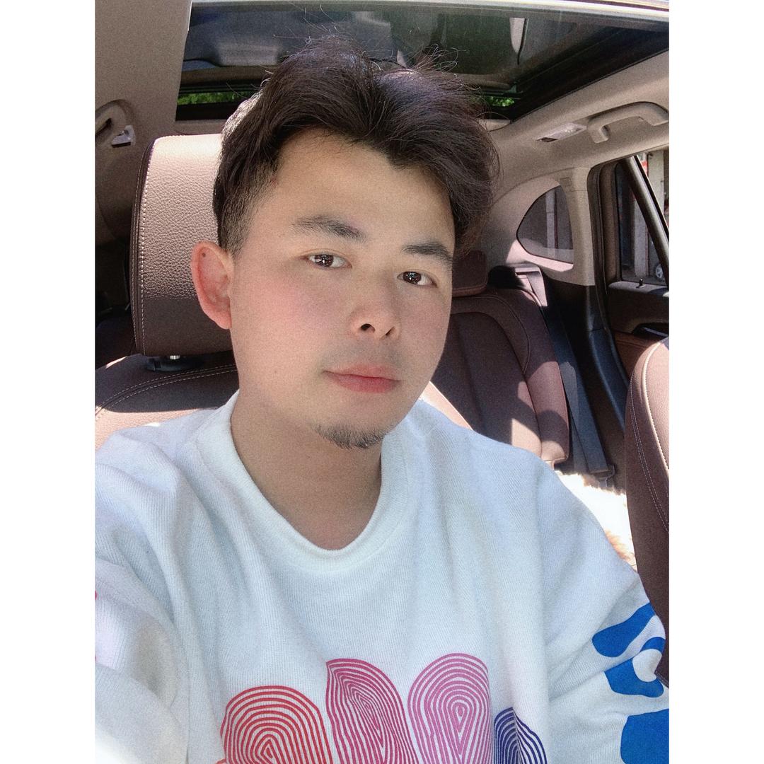 咔艳私人造型熊凯