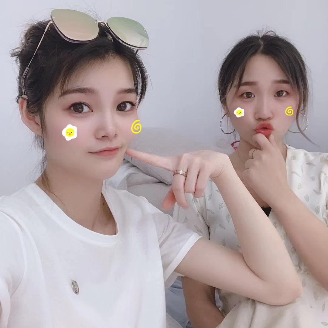 单眼皮女生、