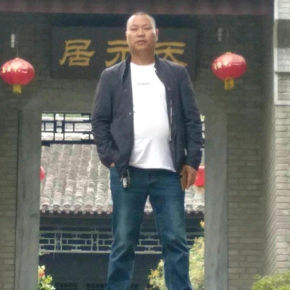 云中月圆
