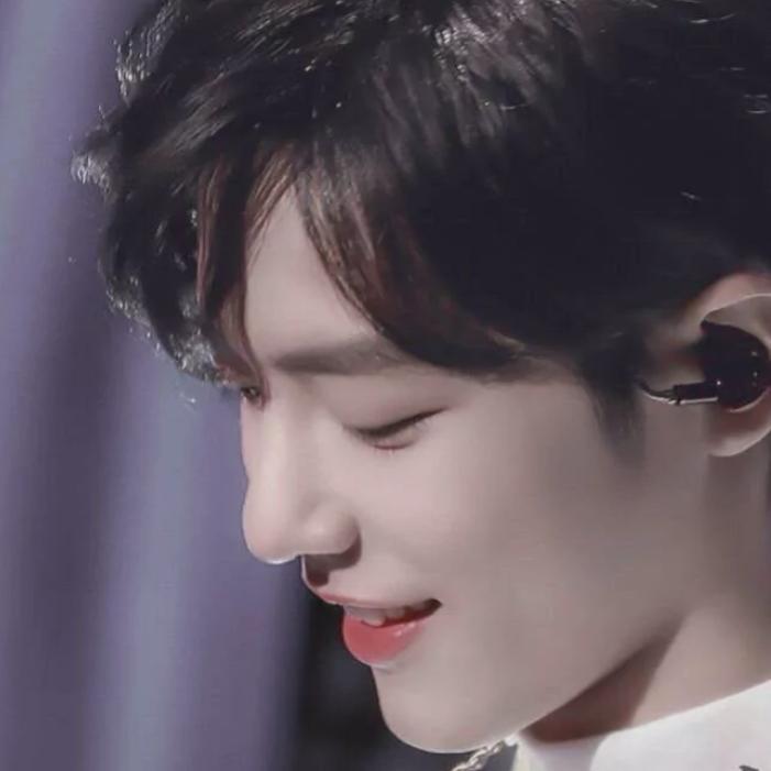 炸毛小战♡(拒绝连赞)