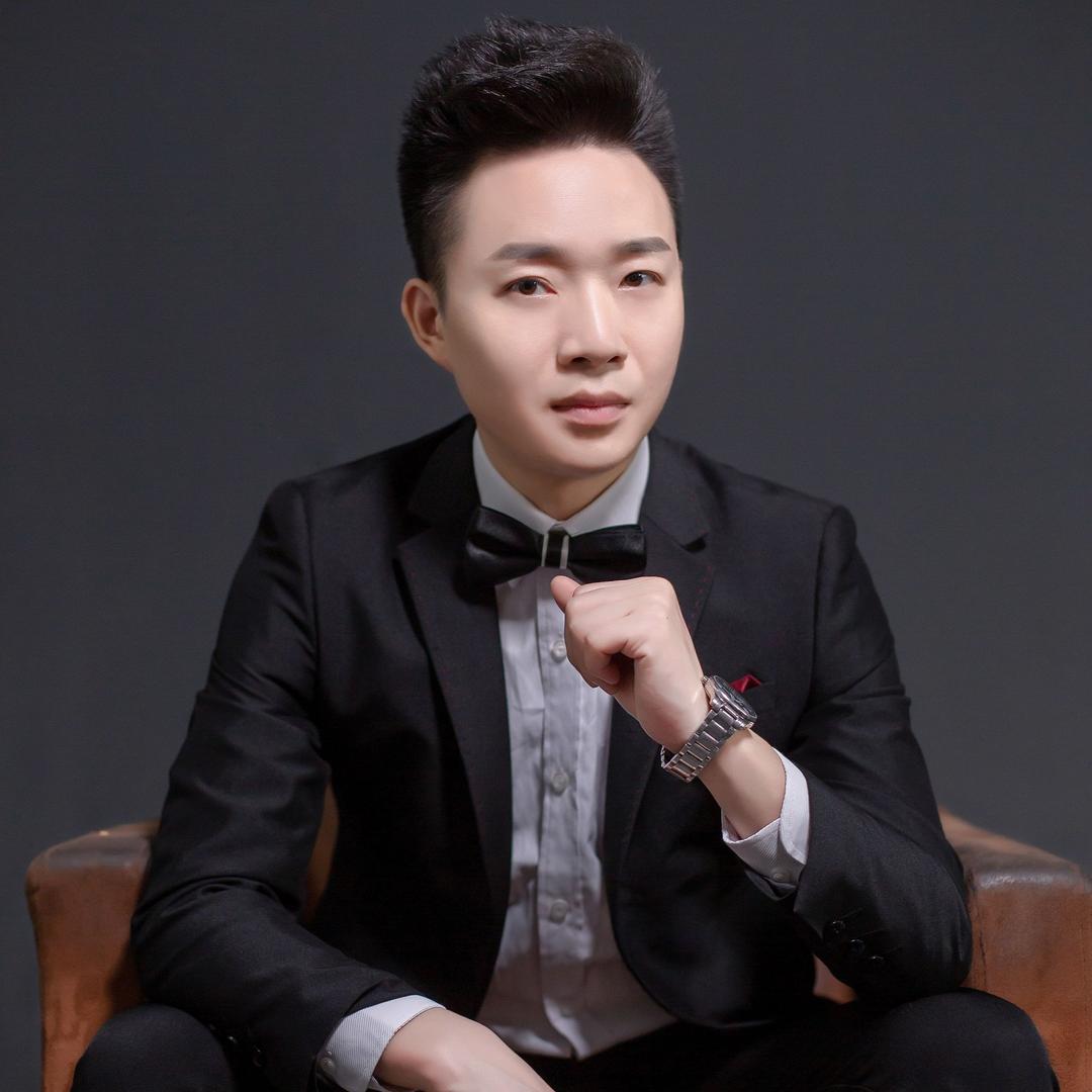 厦门免打理减龄烫发—蒋老师