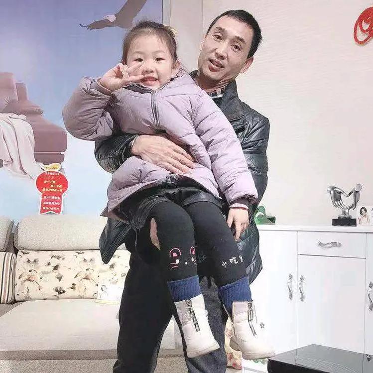 爱健身的老八