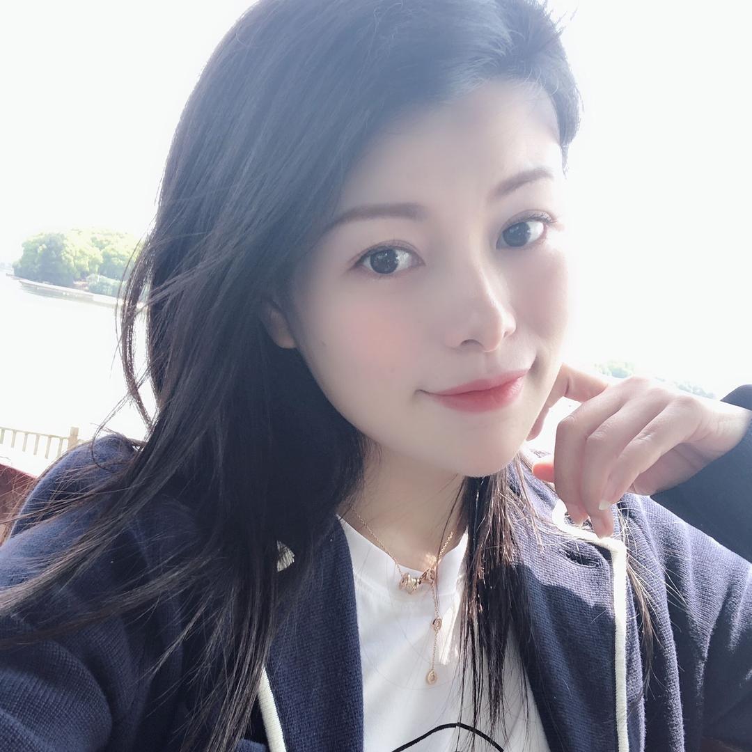 月💙