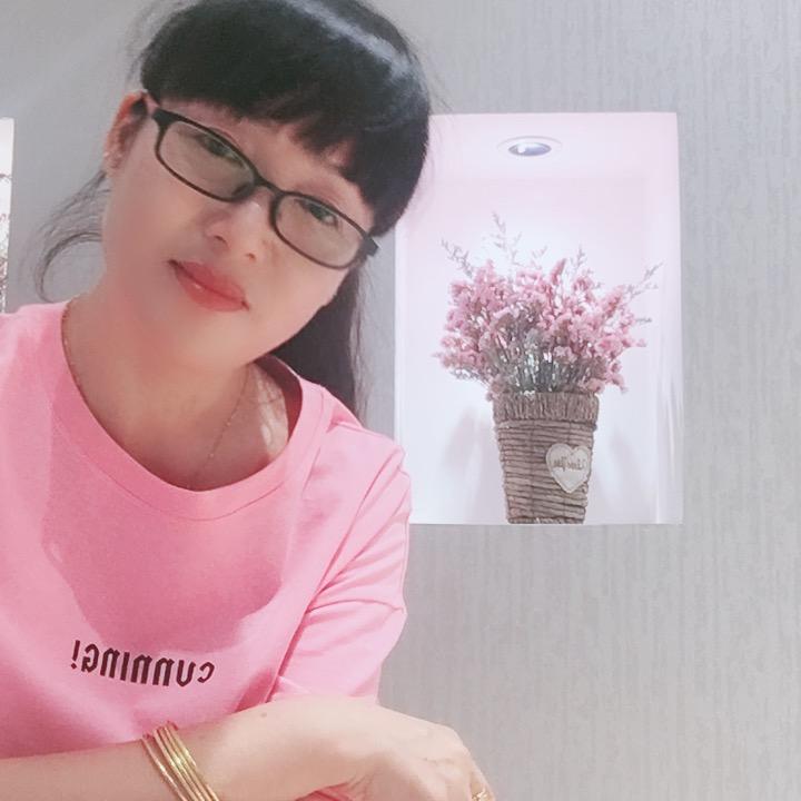 啊秀：欧韩时尚女装批发零售