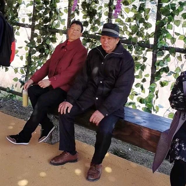 （谢）菜农户