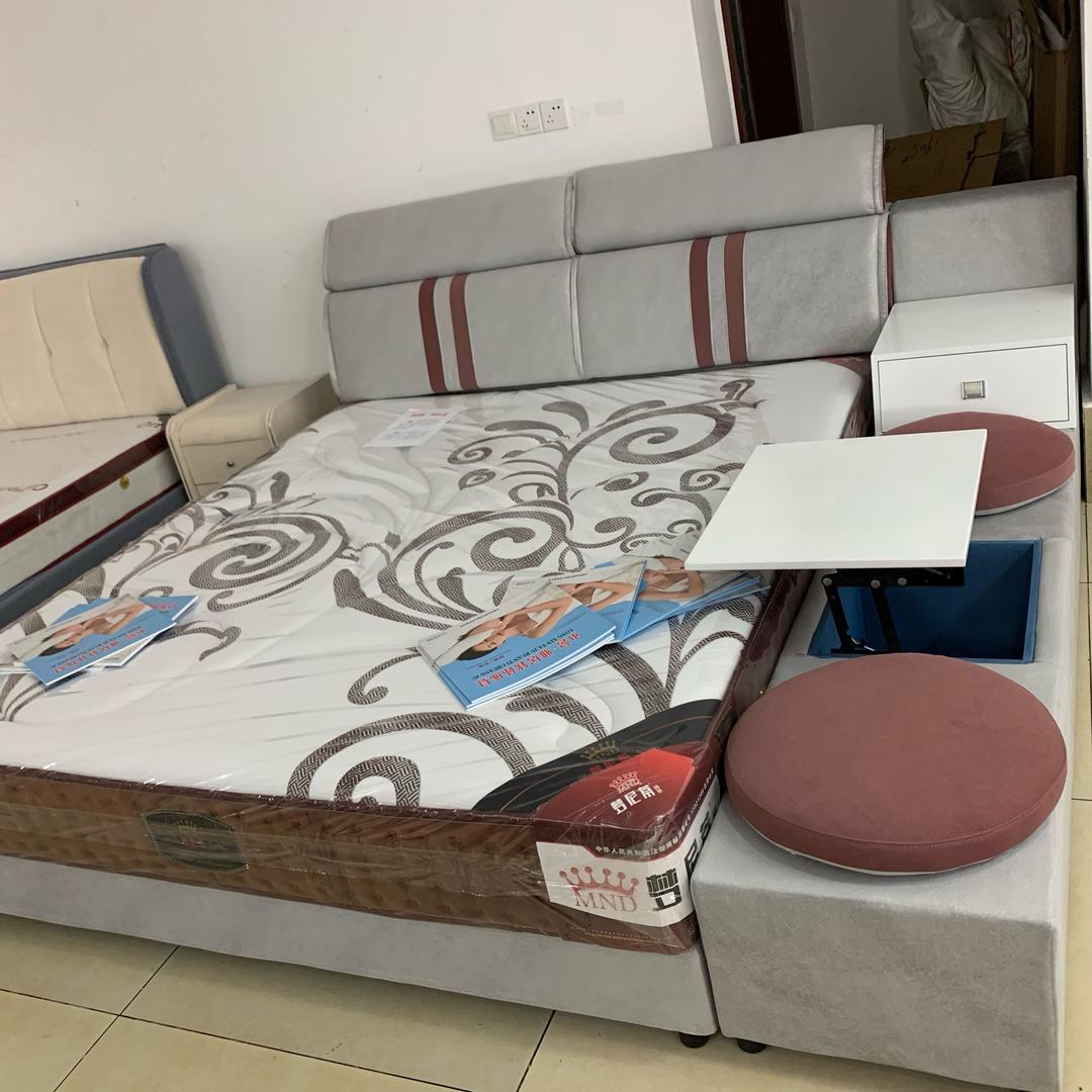 我姓李     乐意李