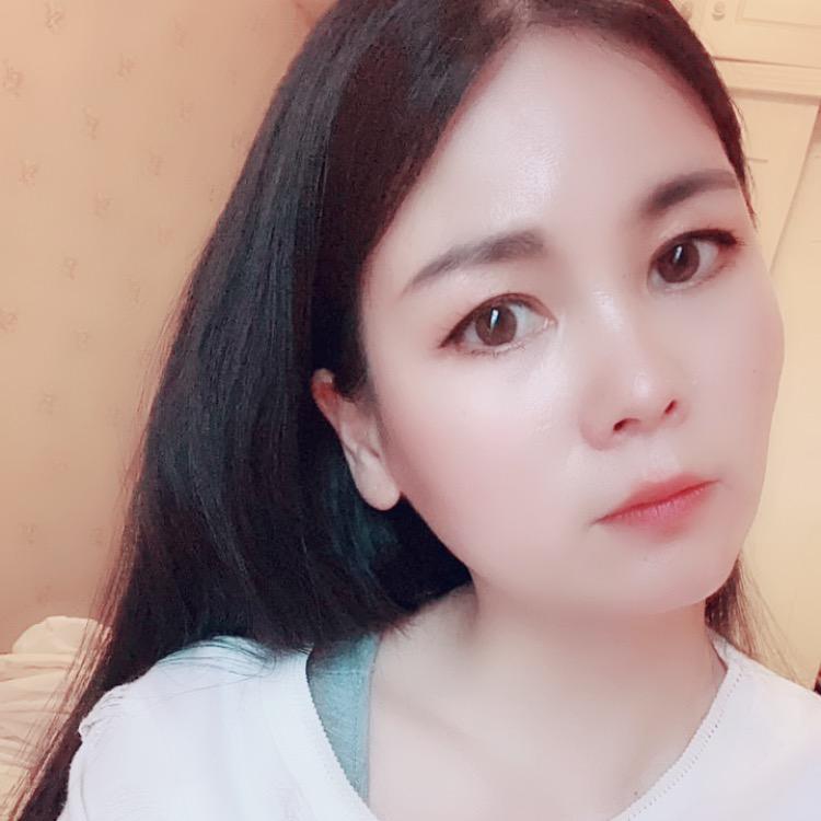 武汉晓尹女装批发