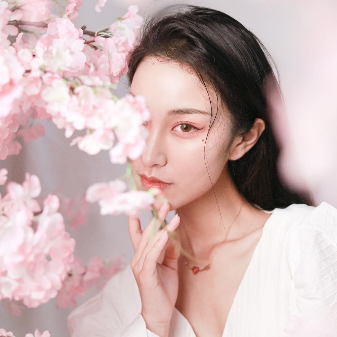Hello胡馨宇